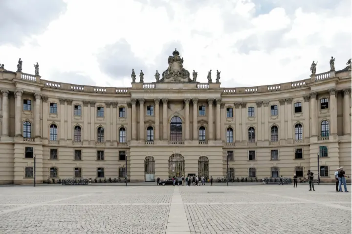 how much do study abroad programs cost